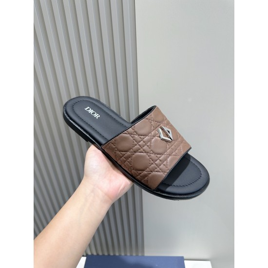 Dior Shoes: Top Quality