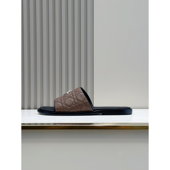 Dior Shoes: Top Quality