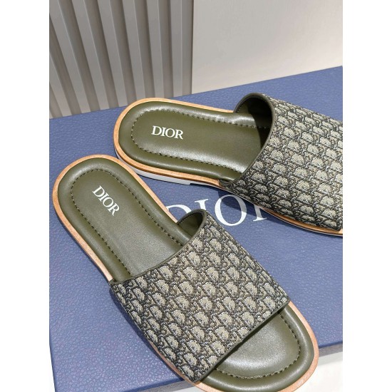 Dior Shoes: Top Quality
