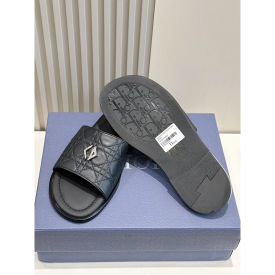 Dior Shoes: Top Quality