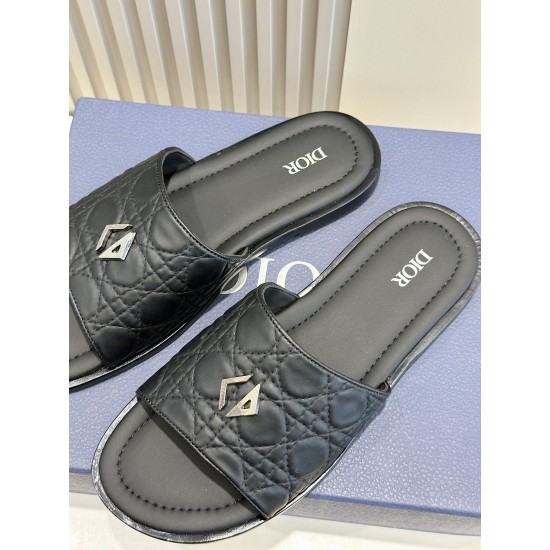 Dior Shoes: Top Quality