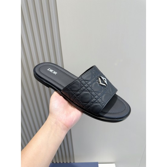 Dior Shoes: Top Quality