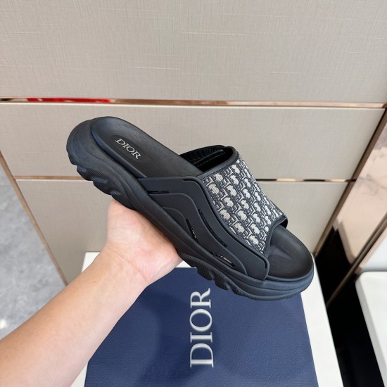 Dior Shoes: Top Quality