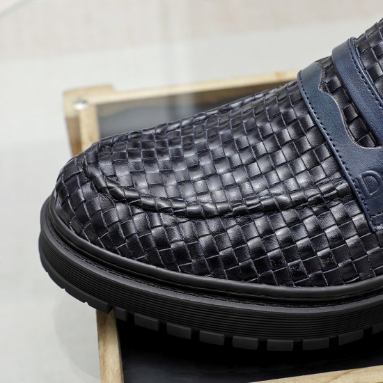 Dior Shoes: Top Quality