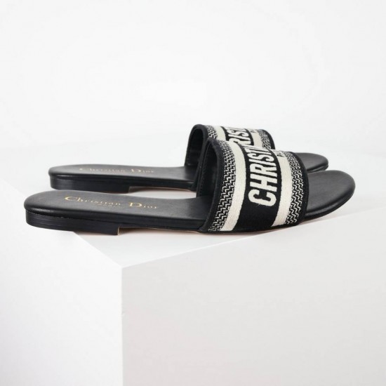 Dior Shoes: Top Quality