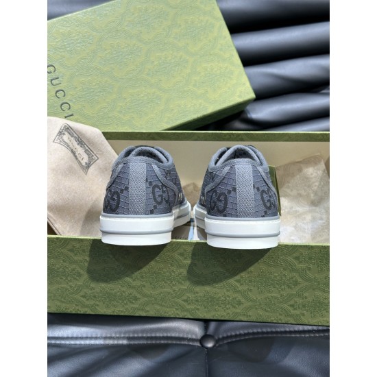 Gucci Shoes: Top Quality