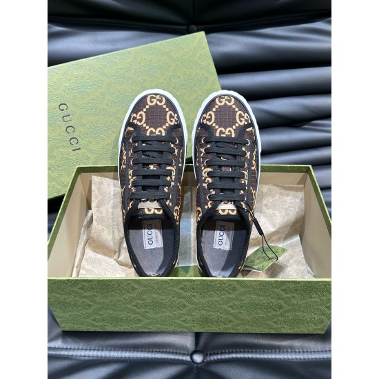Gucci Shoes: Top Quality