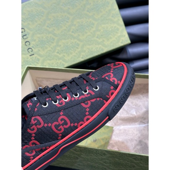 Gucci Shoes: Top Quality