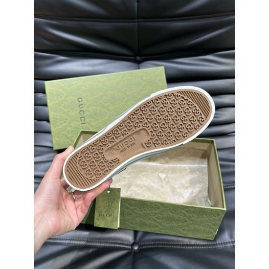 Gucci Shoes: Top Quality