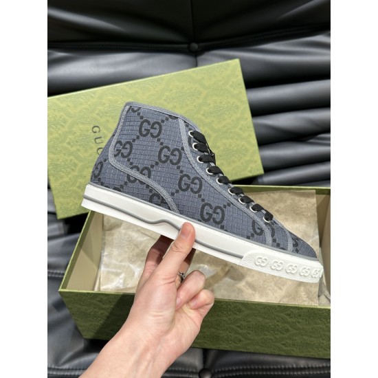 Gucci Shoes: Top Quality