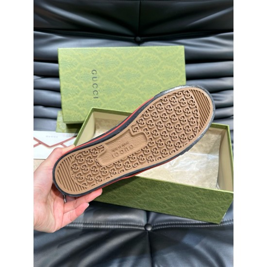 Gucci Shoes: Top Quality