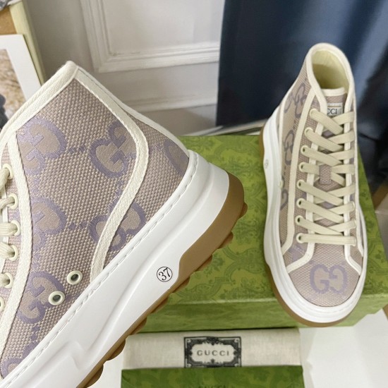 Gucci Shoes: Top Quality