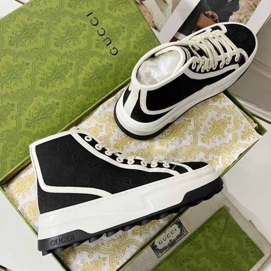 Gucci Shoes: Top Quality