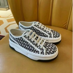 Gucci Shoes: Top Quality
