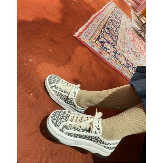 Gucci Shoes: Top Quality