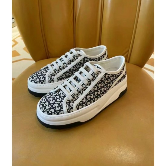 Gucci Shoes: Top Quality