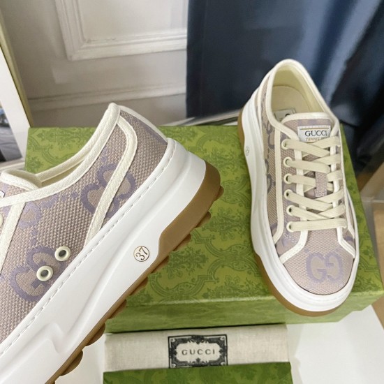 Gucci Shoes: Top Quality