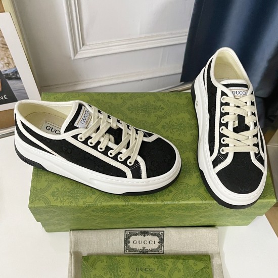 Gucci Shoes: Top Quality