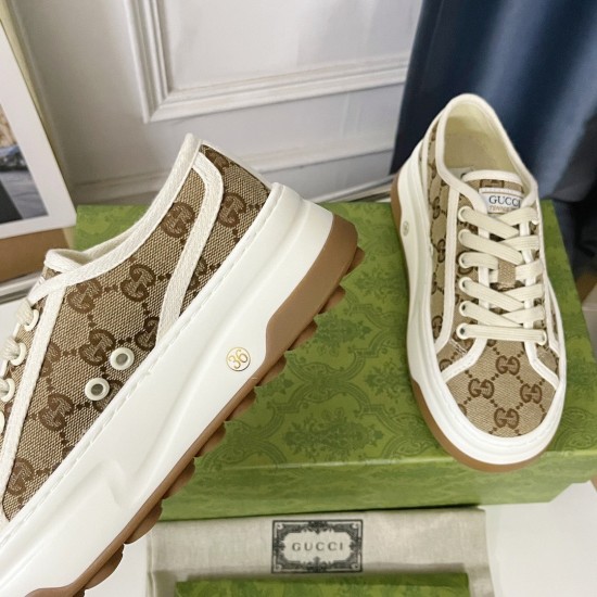 Gucci Shoes: Top Quality