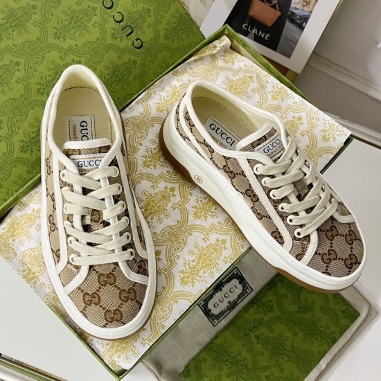 Gucci Shoes: Top Quality