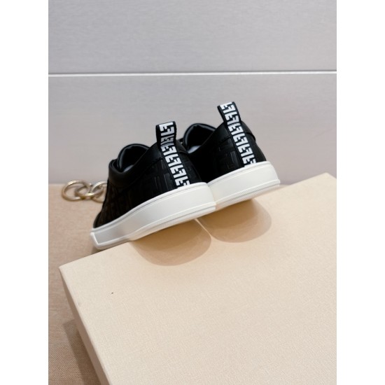 Gucci Shoes: Top Quality
