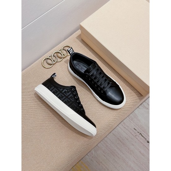 Gucci Shoes: Top Quality