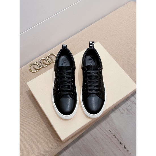 Gucci Shoes: Top Quality
