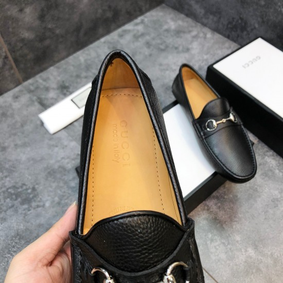 Gucci Shoes: Top Quality