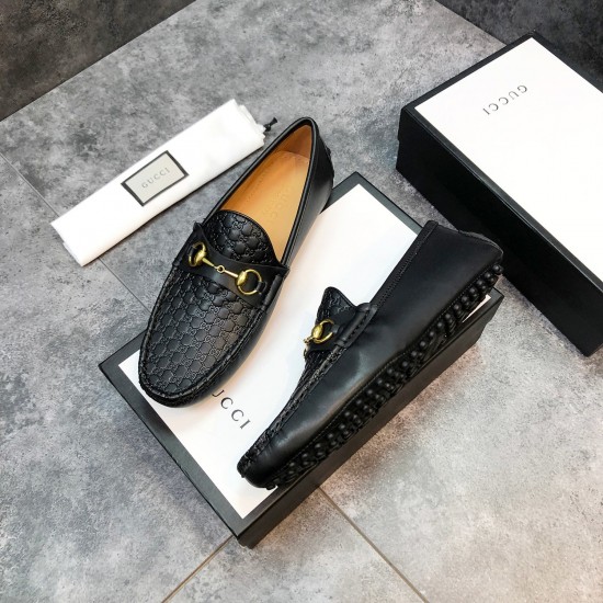 Gucci Shoes: Top Quality