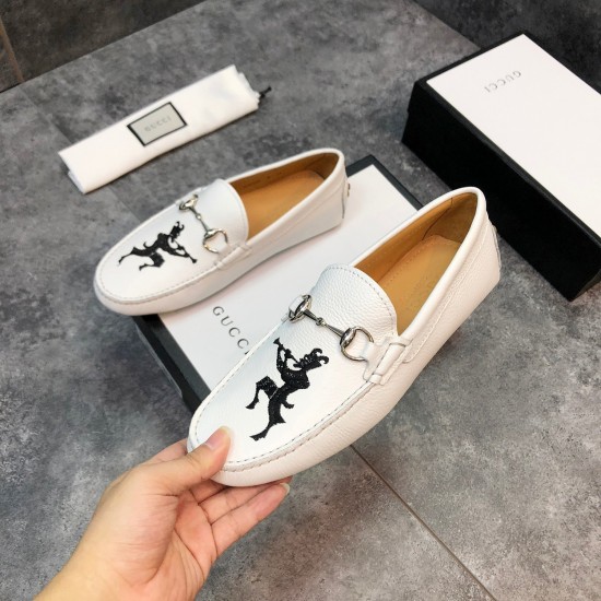 Gucci Shoes: Top Quality