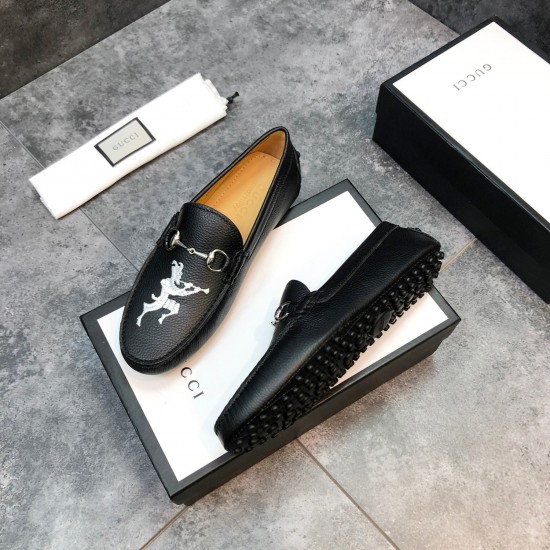 Gucci Shoes: Top Quality