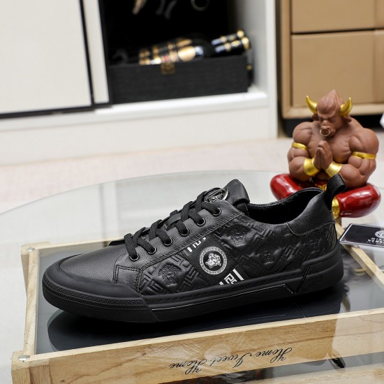 Versace Shoes: Top Quality