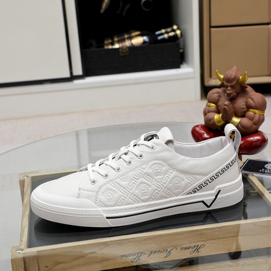 Versace Shoes: Top Quality