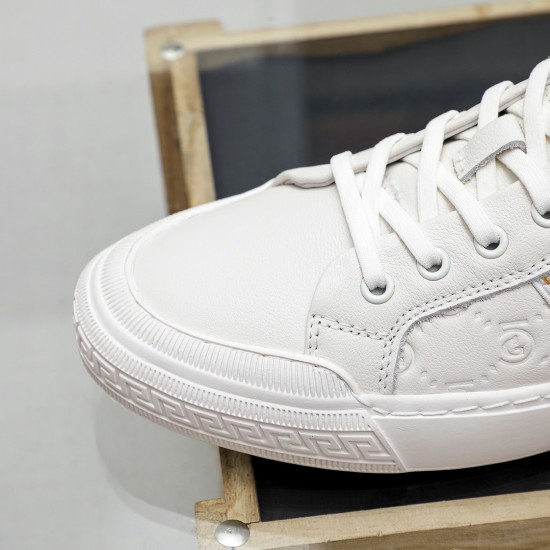 Versace Shoes: Top Quality