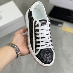Versace Shoes: Top Quality
