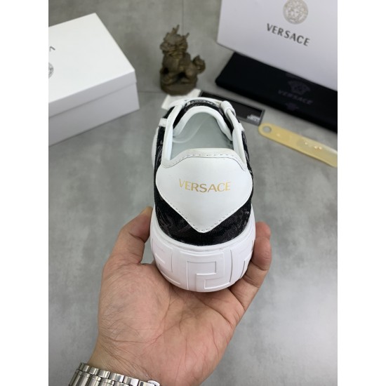Versace Shoes: Top Quality