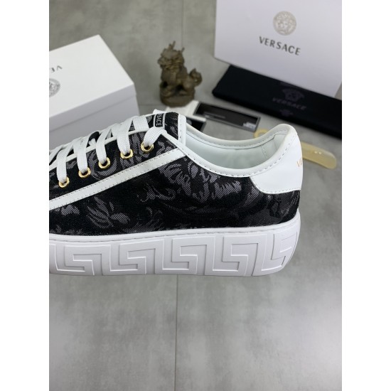 Versace Shoes: Top Quality