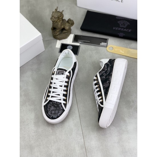 Versace Shoes: Top Quality