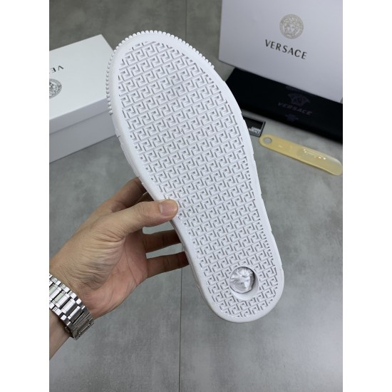 Versace Shoes: Top Quality