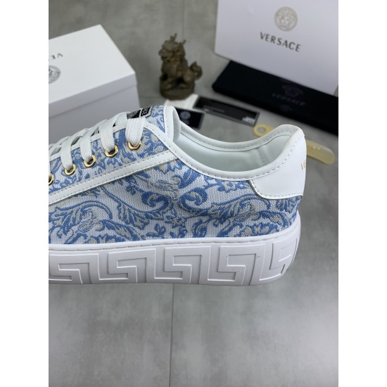 Versace Shoes: Top Quality