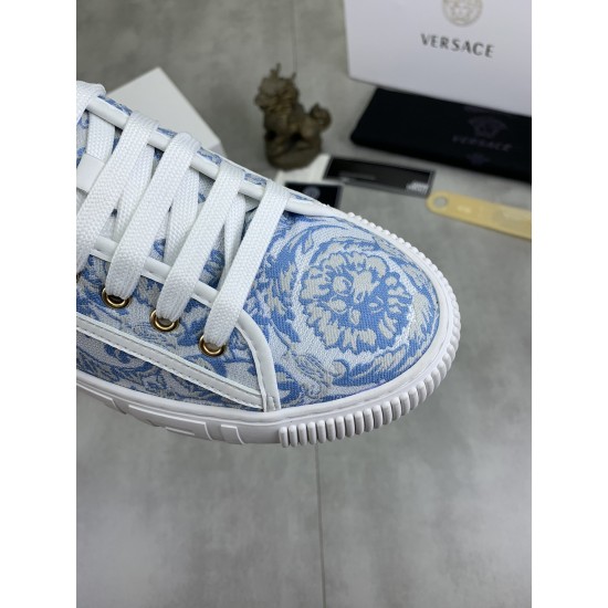 Versace Shoes: Top Quality