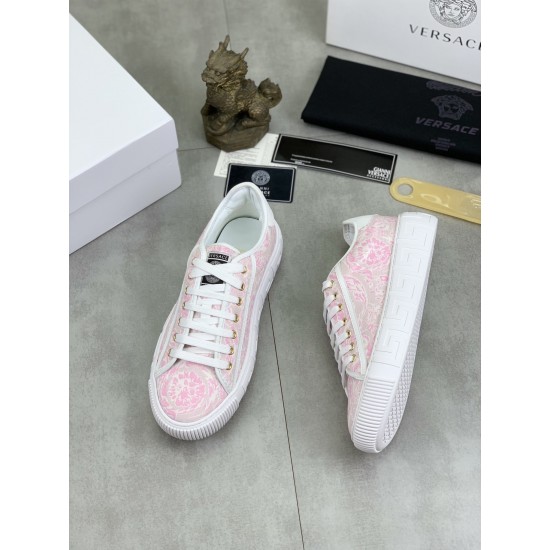Versace Shoes: Top Quality