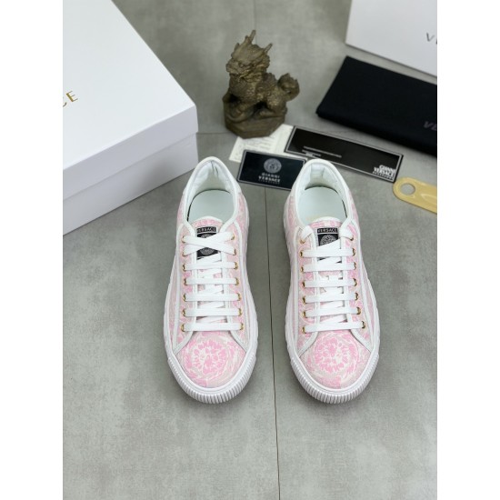 Versace Shoes: Top Quality