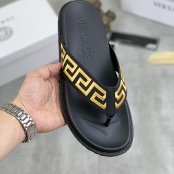 Versace Shoes: Top Quality