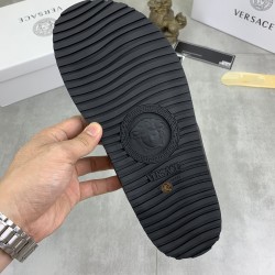 Versace Shoes: Top Quality