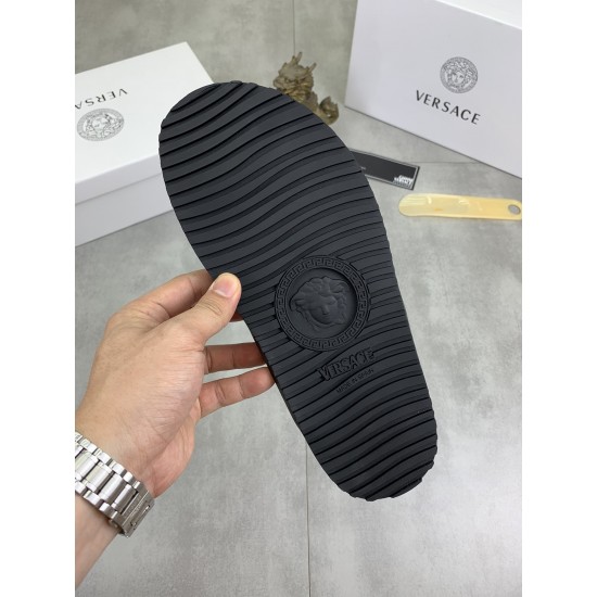 Versace Shoes: Top Quality