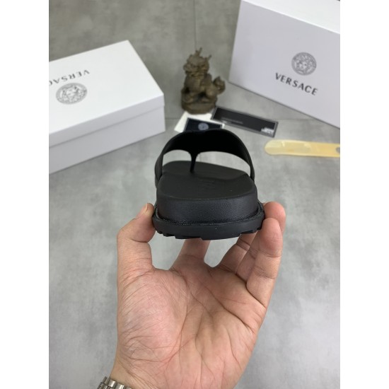 Versace Shoes: Top Quality