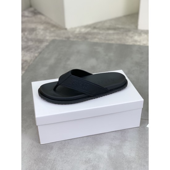 Versace Shoes: Top Quality