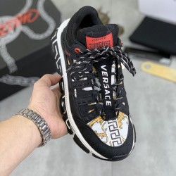 Versace Shoes: Top Quality