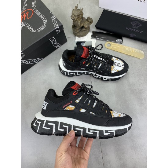 Versace Shoes: Top Quality